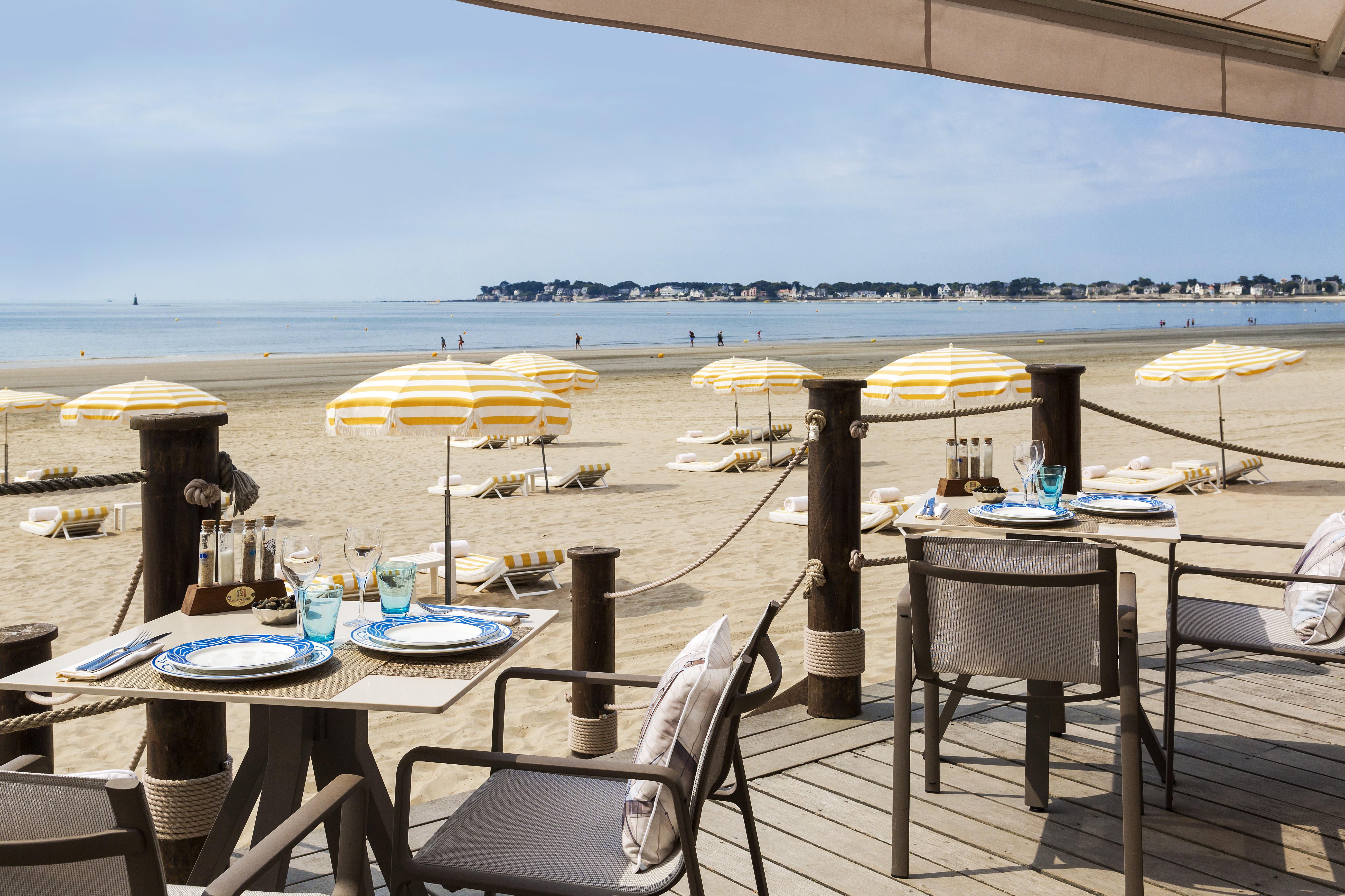 Hotel Barriere L'Hermitage La Baule-Escoublac Exterior photo